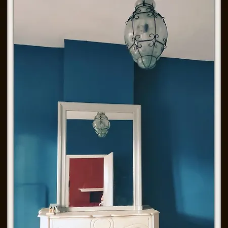 La Belle D'ame - *